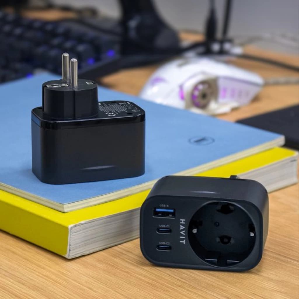 Adaptador de viagem 30 W, 4 em 1, com USB, imagem 1 de 1